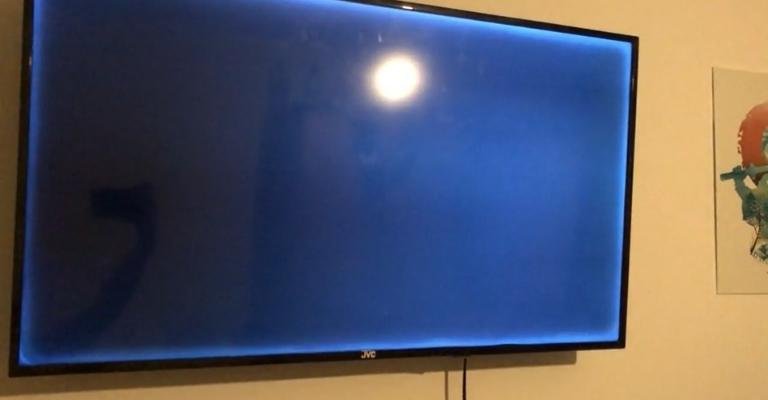 JVC Dark Screen
