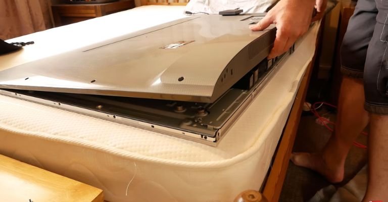 Take the Back Panel Out Take the Back Panel Out