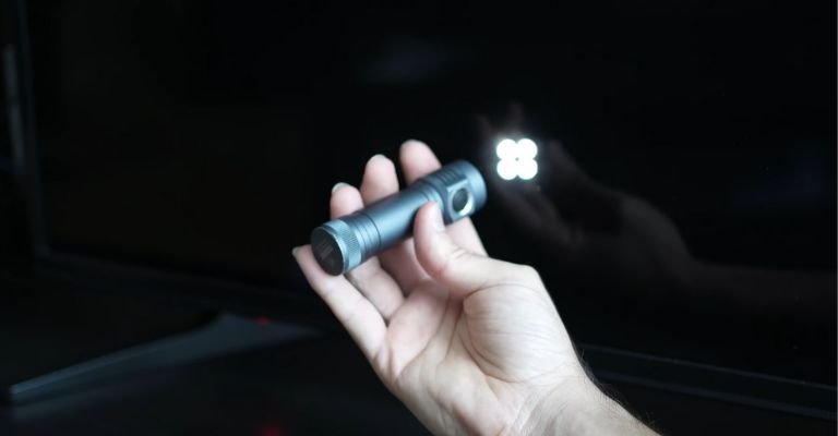 Use the Flashlight to see if Backlight is broken Use the Flashlight to see if Backlight is broken
