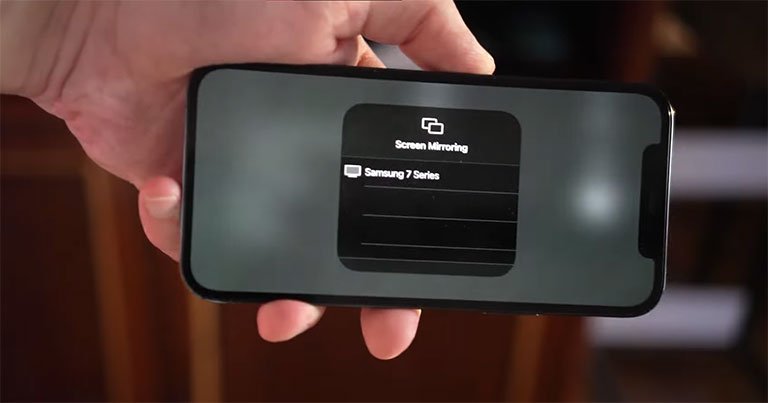 Screen Mirroring on Apple Devices Screen Mirroring on Apple Devices