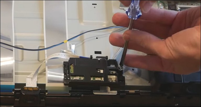 Unscrew the Case to Extract the WiFi Module Piece Unscrew the Case to Extract the WiFi Module Piece