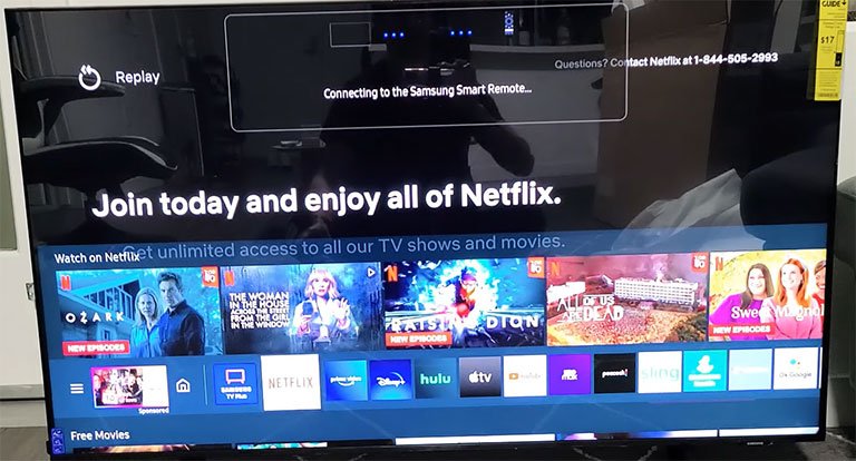 Connecting to the Samsung Smart Remote Connecting to the Samsung Smart Remote